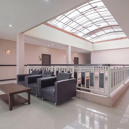 Reddoorz Plus @ Tanjung Pandan Belitung 2 Zewnętrze zdjęcie