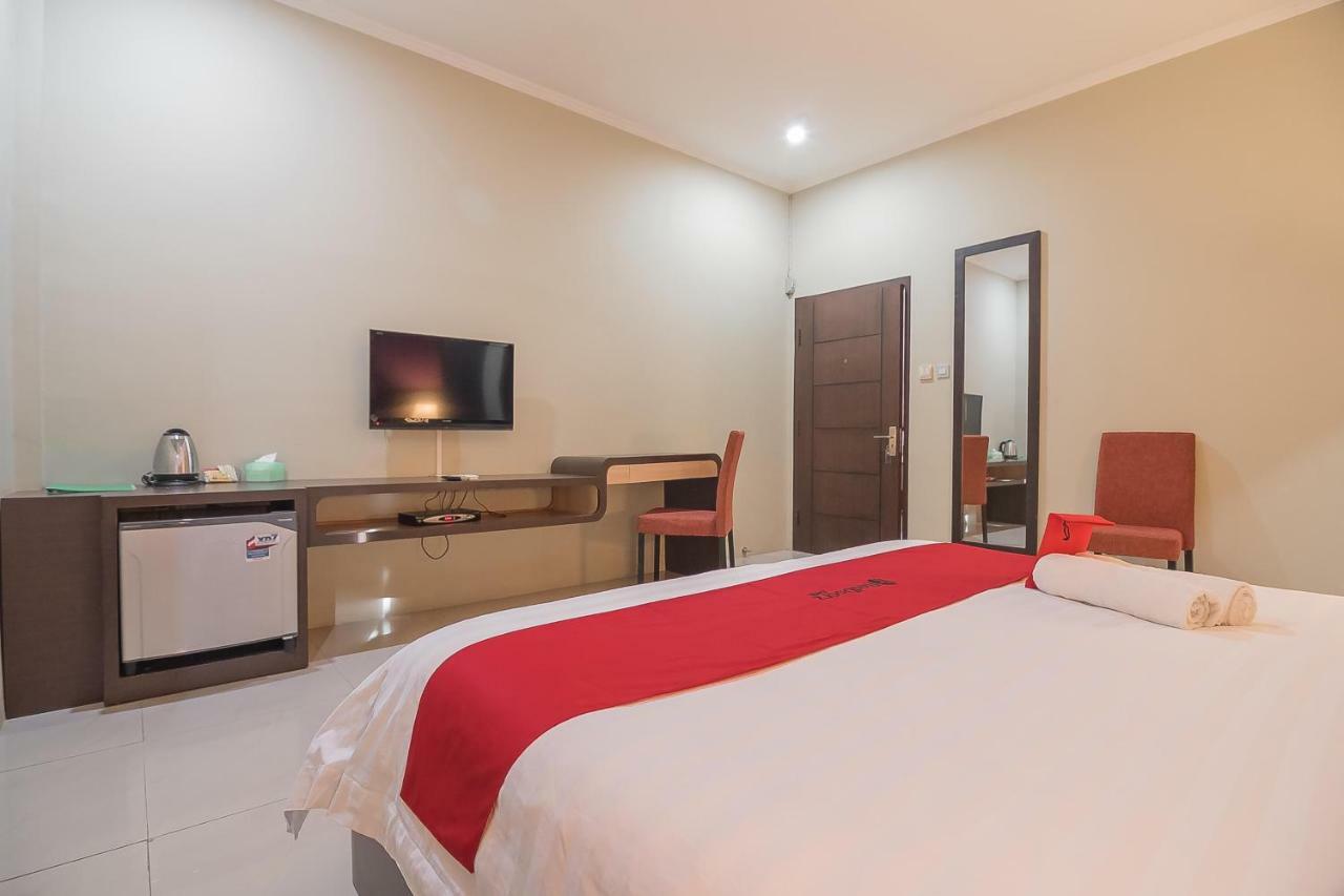 Reddoorz Plus @ Tanjung Pandan Belitung 2 Zewnętrze zdjęcie