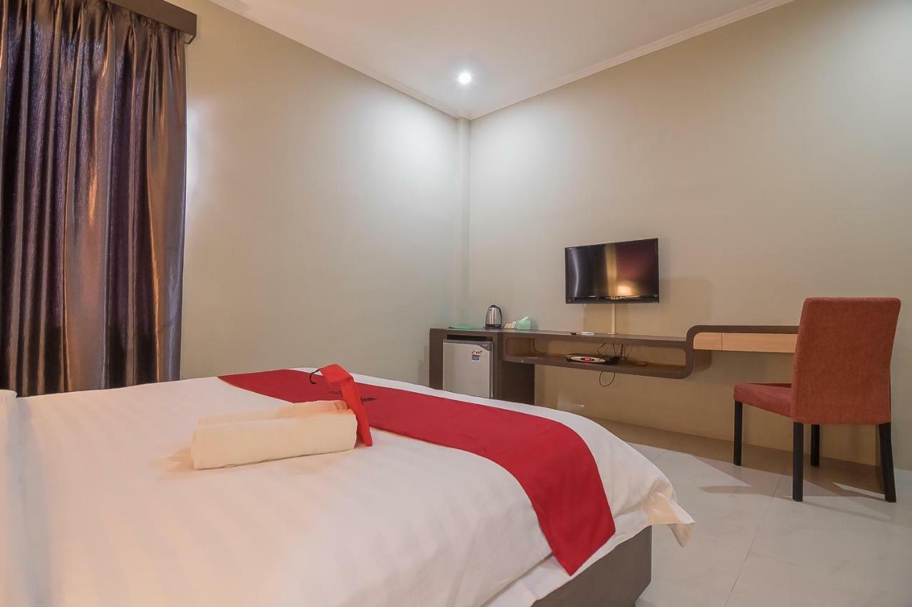 Reddoorz Plus @ Tanjung Pandan Belitung 2 Zewnętrze zdjęcie