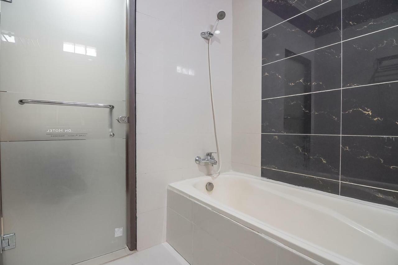 Reddoorz Plus @ Tanjung Pandan Belitung 2 Zewnętrze zdjęcie