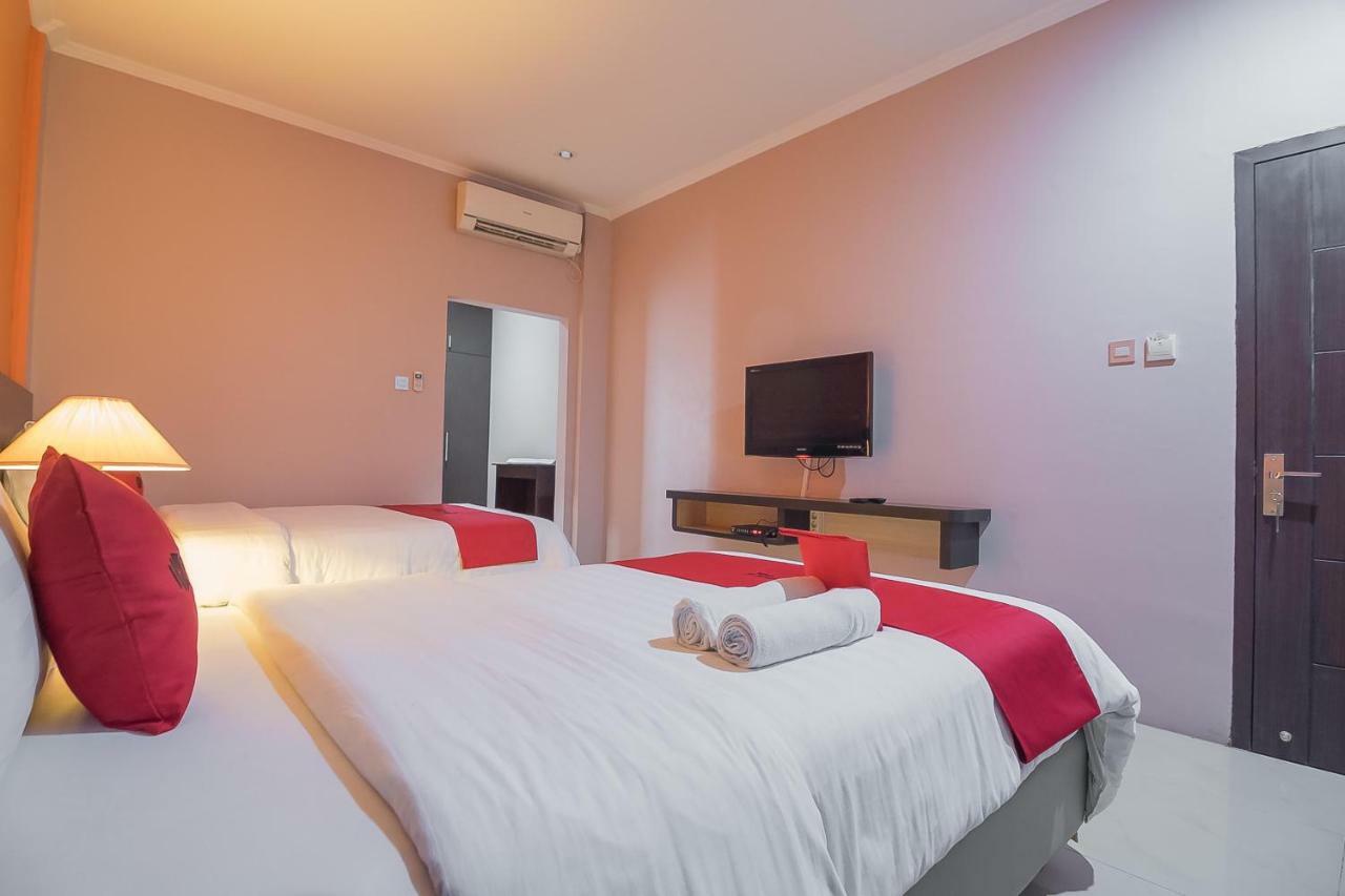 Reddoorz Plus @ Tanjung Pandan Belitung 2 Zewnętrze zdjęcie