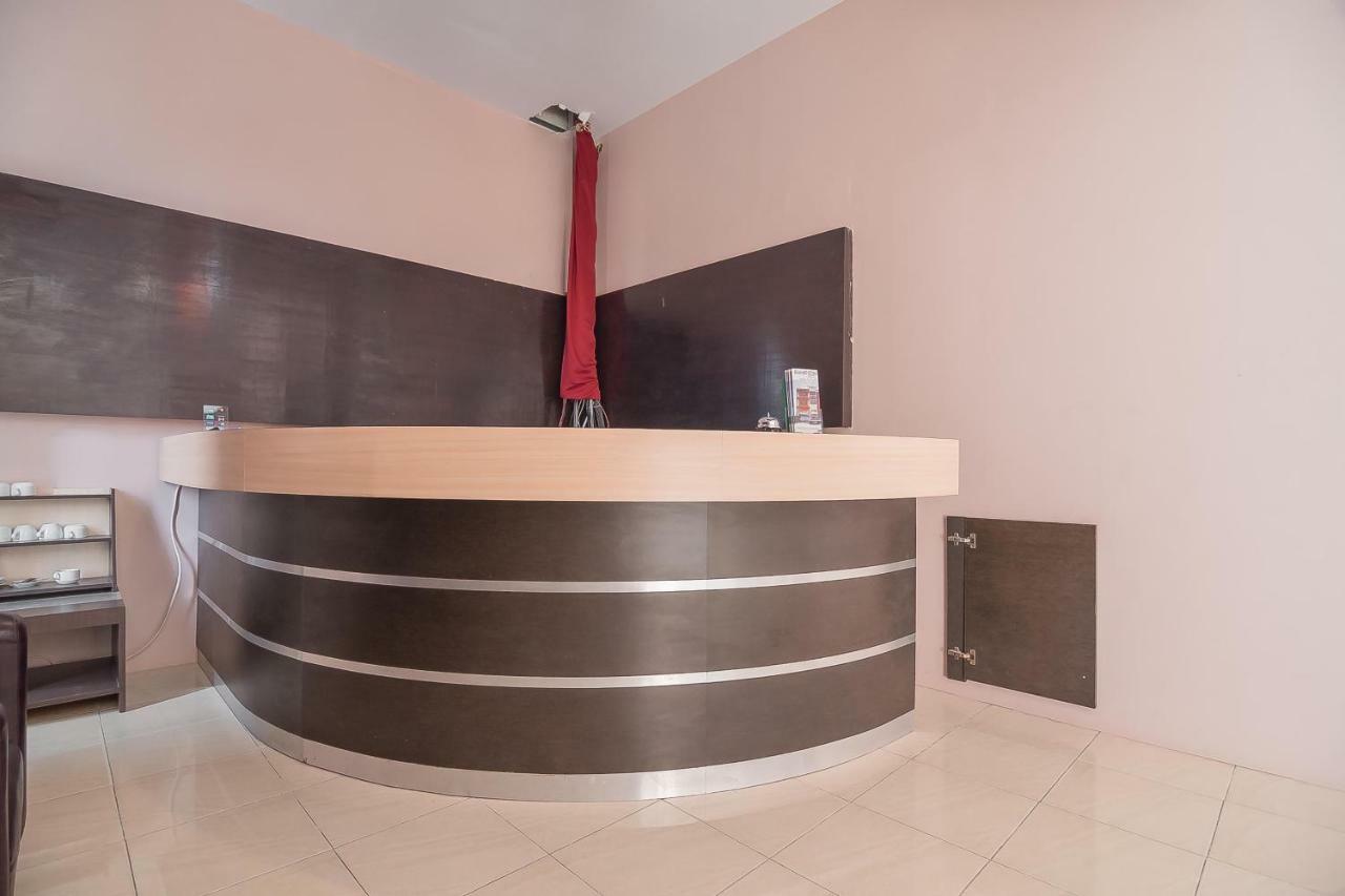 Reddoorz Plus @ Tanjung Pandan Belitung 2 Zewnętrze zdjęcie