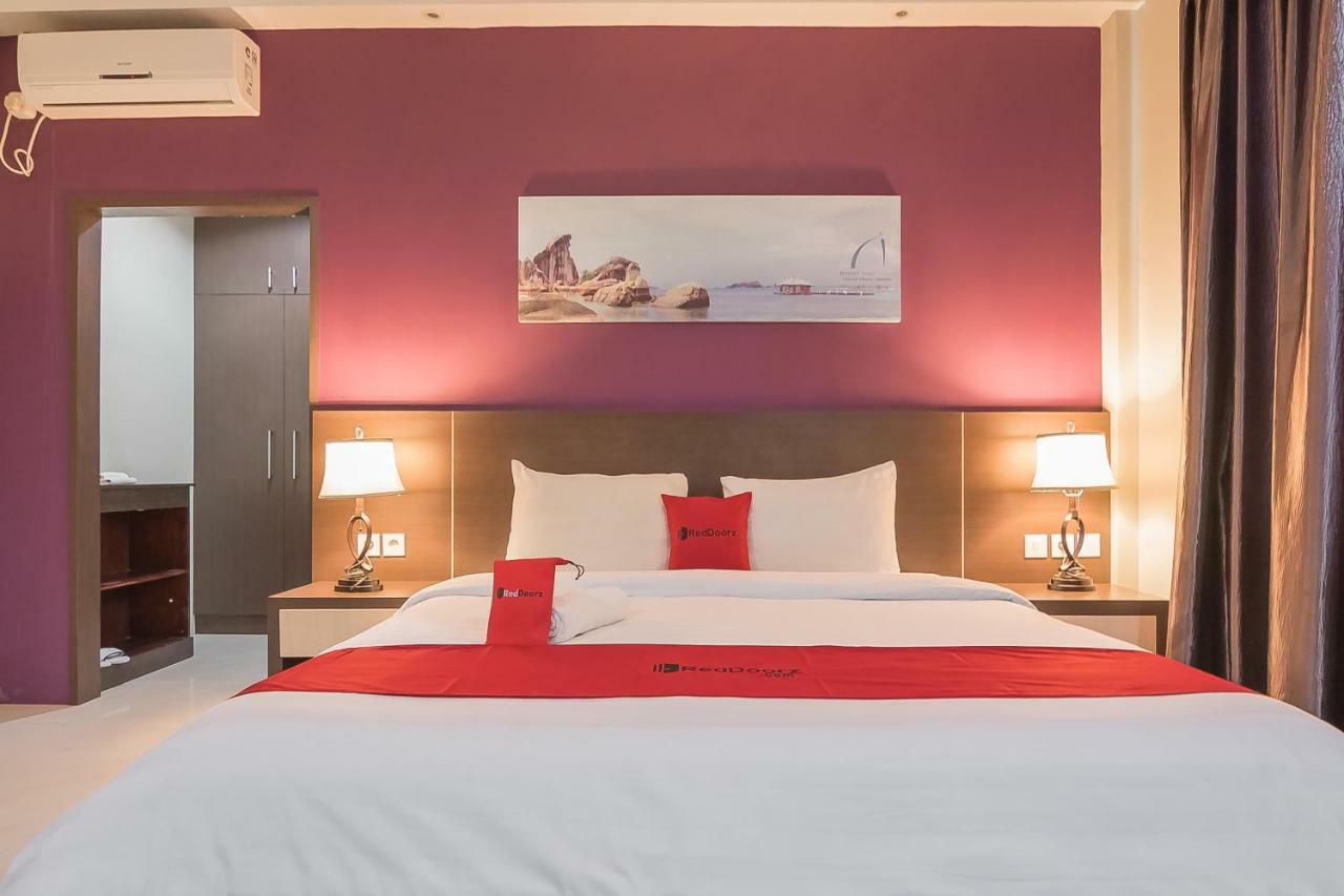 Reddoorz Plus @ Tanjung Pandan Belitung 2 Zewnętrze zdjęcie