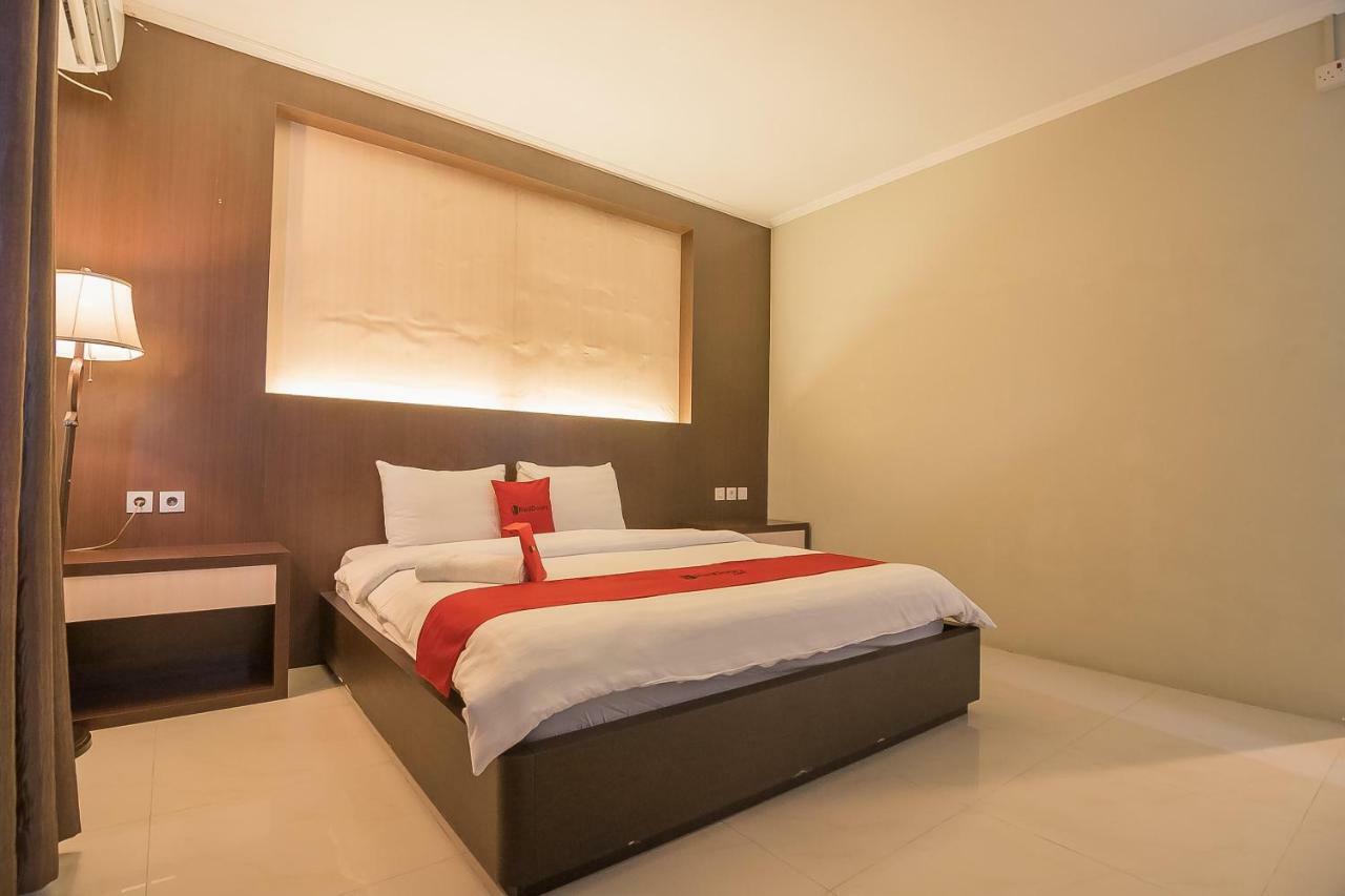 Reddoorz Plus @ Tanjung Pandan Belitung 2 Zewnętrze zdjęcie